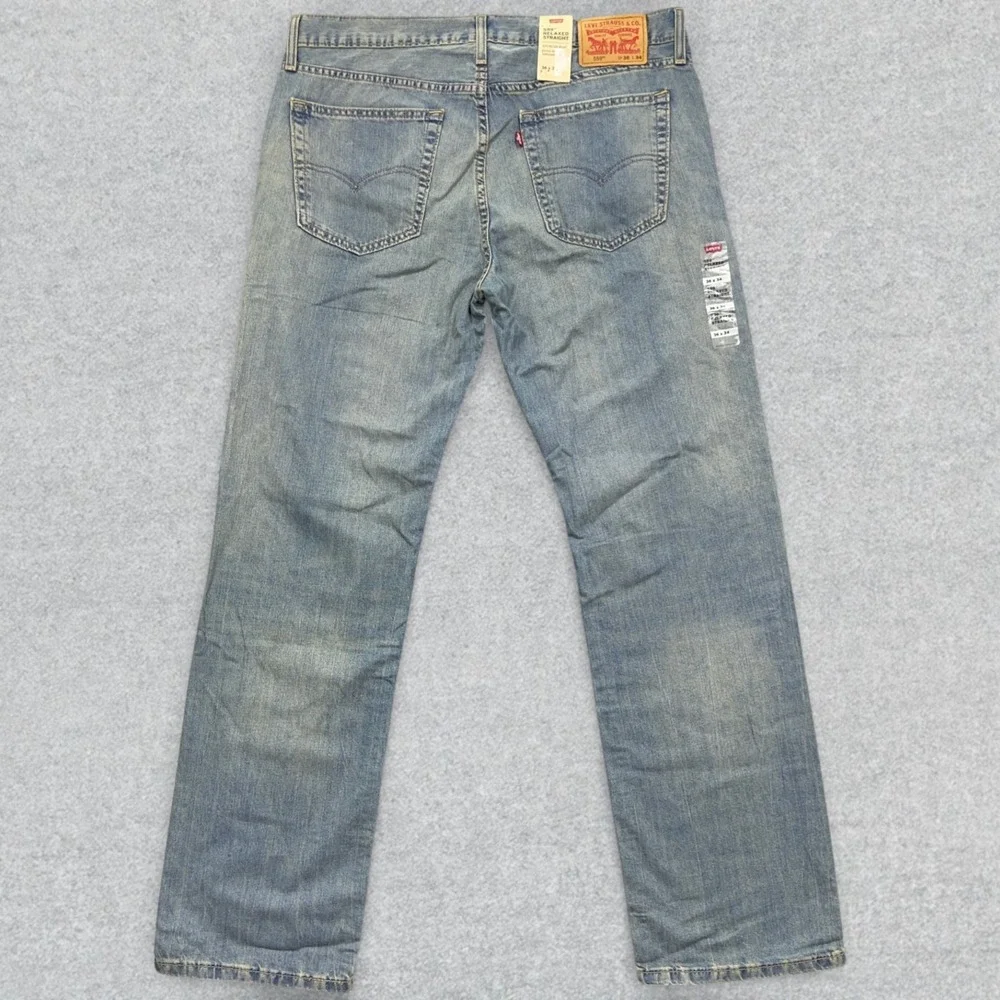 Levi's Jeans Men's 36x34 Blue Denim Distressed Relaxed Fit Straight Leg Modern